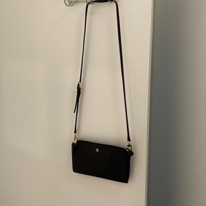 Crossbody clutch